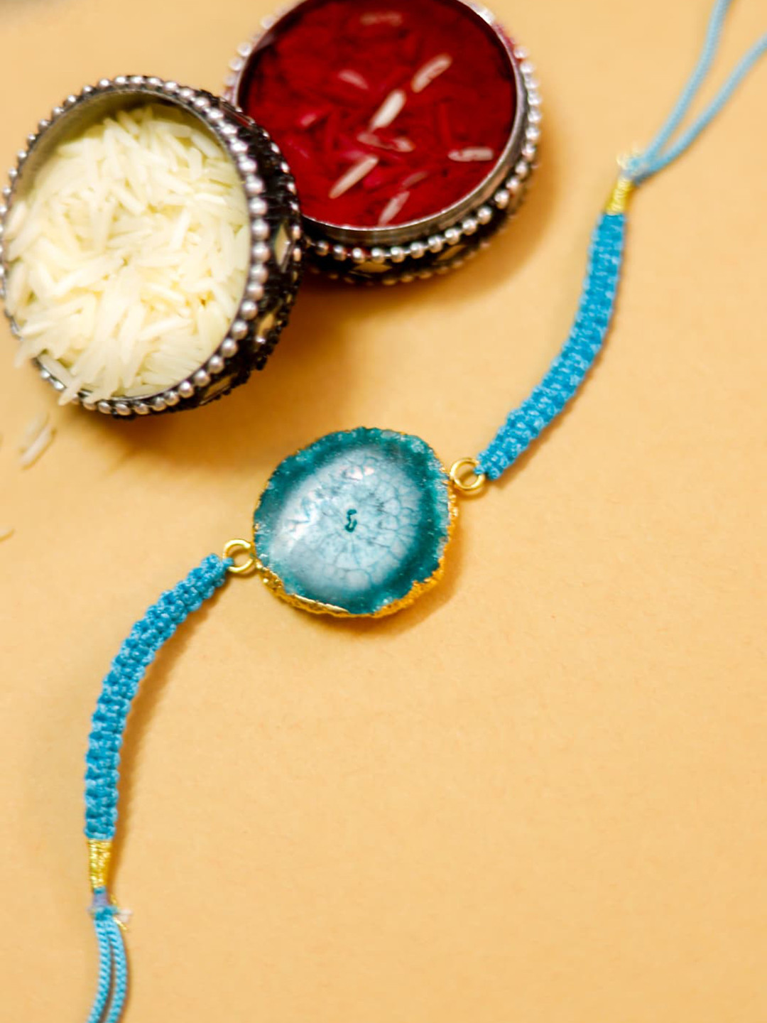 

Shoshaa Mens Turquoise Blue & Gold Kundan Reversible Design Meenakari Bhai Rakhi