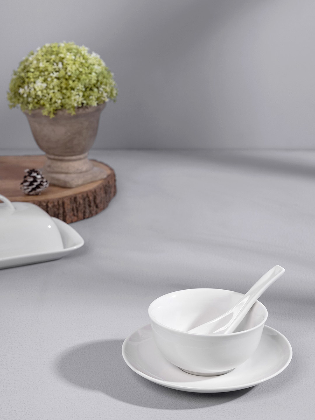 

Pure Home and Living White Set of 2 Classic Soup Bowl Set 320 ML