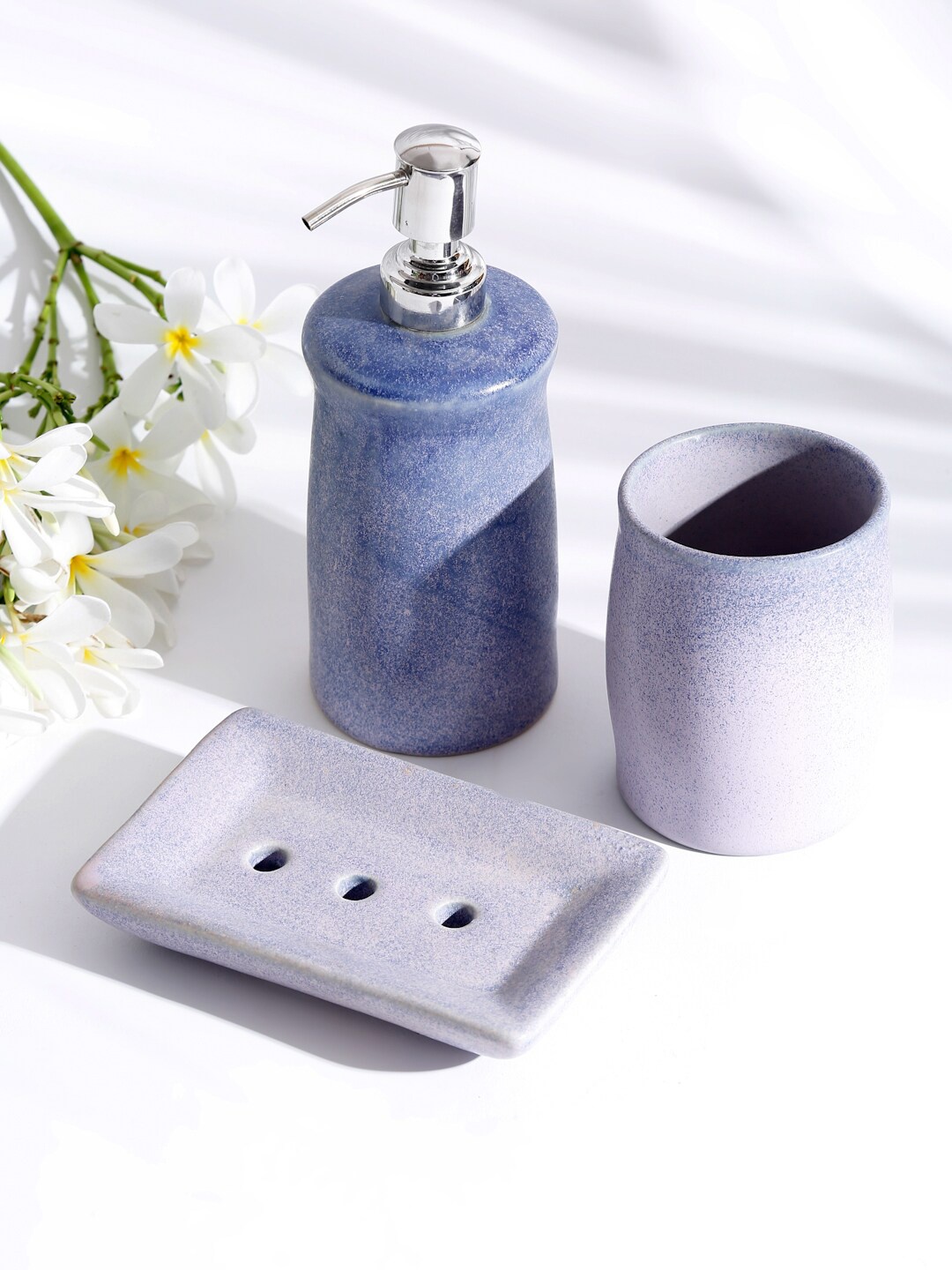 

Fabindia Set Of 3 Blue Solid Ceramic Bathroom Accessories