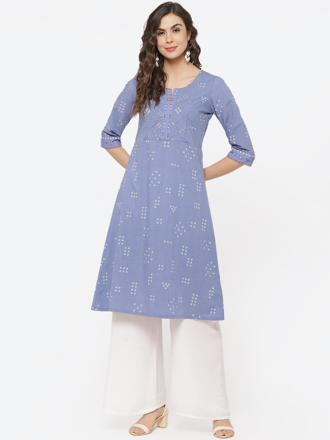 

Rangriti Women Blue & Off White Geometric Printed Kurta