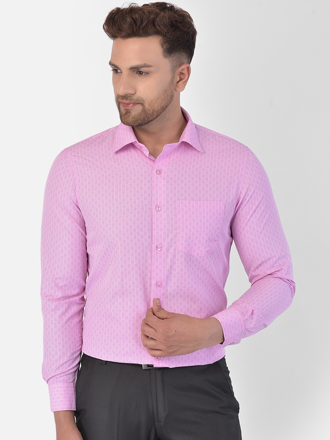 

COBB Men Pink Checked Formal Shirt