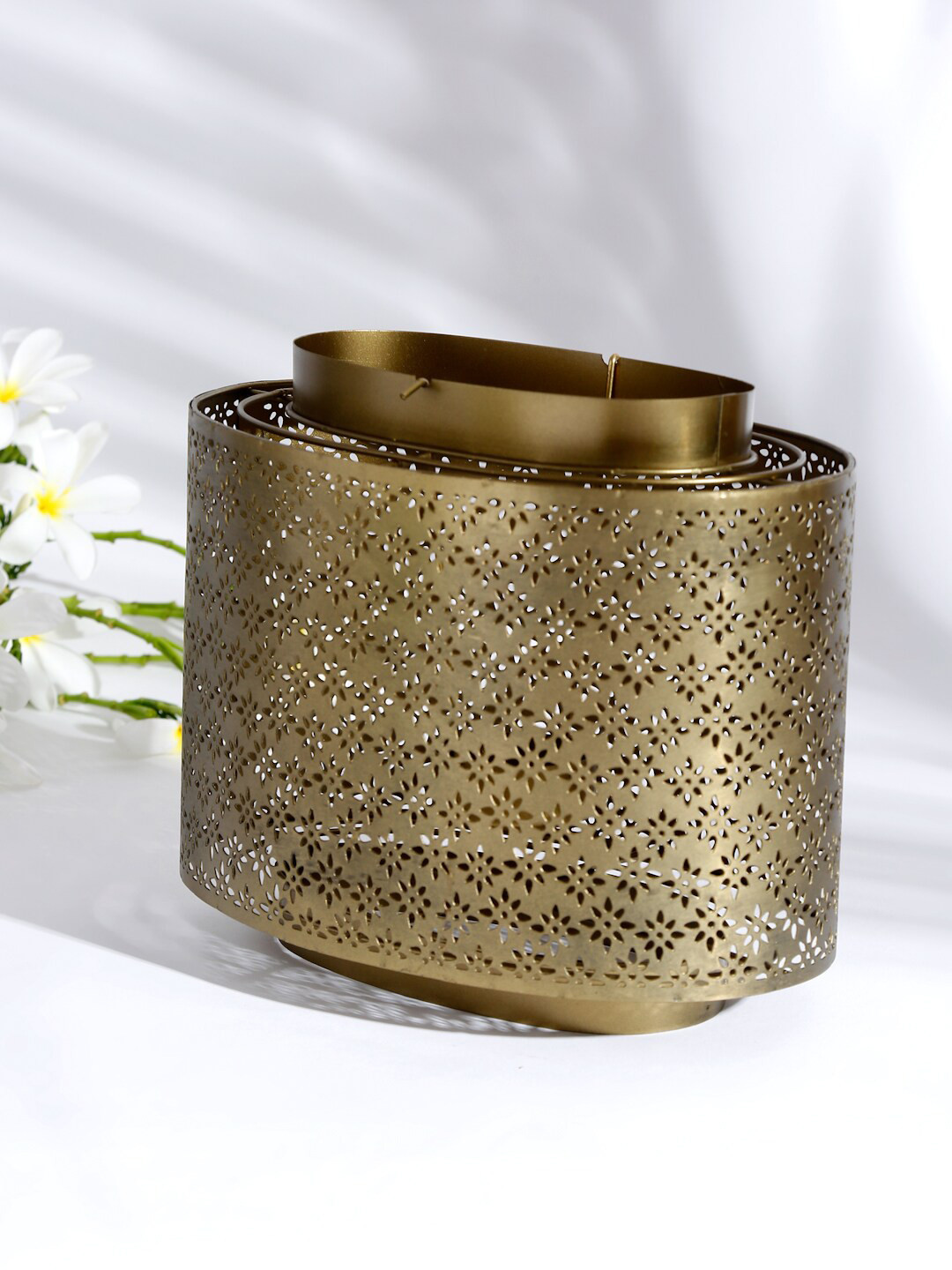 

Fabindia Metallic-Coloured Candle Holder