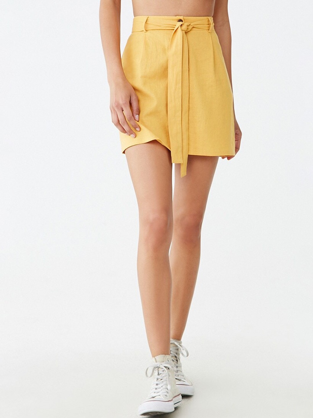 

FOREVER 21 Women Yellow Solid A-Line Mini Skirt