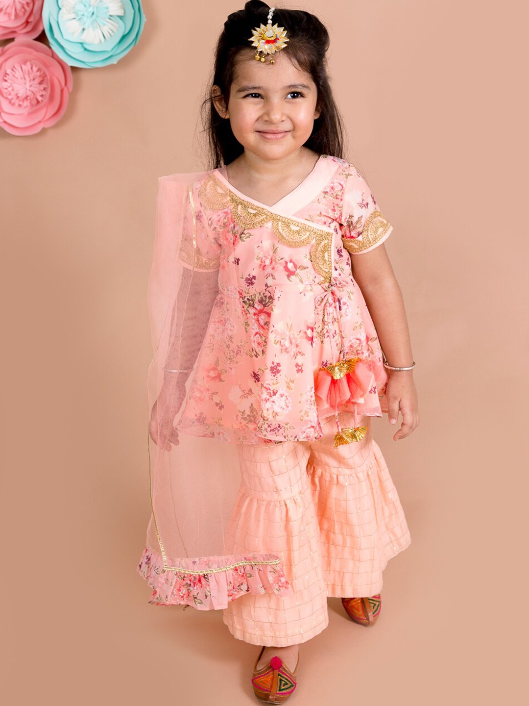 

pspeaches Girls Peach-Coloured Embroidered Panelled Kurti with Sharara & With Dupatta