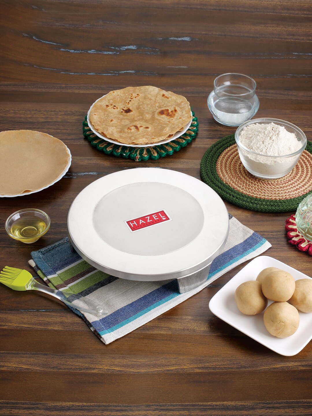 HAZEL Silver-Toned Solid Aluminium Chapati Maker Rolling Board