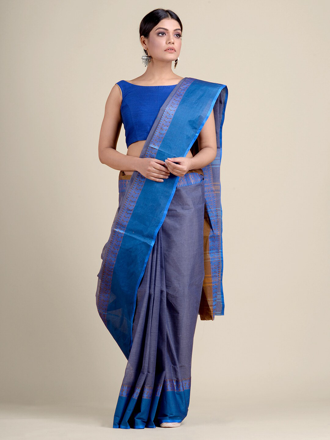 

Charukriti Steel & Brown Woven Design Pure Cotton Handloom Taant Saree