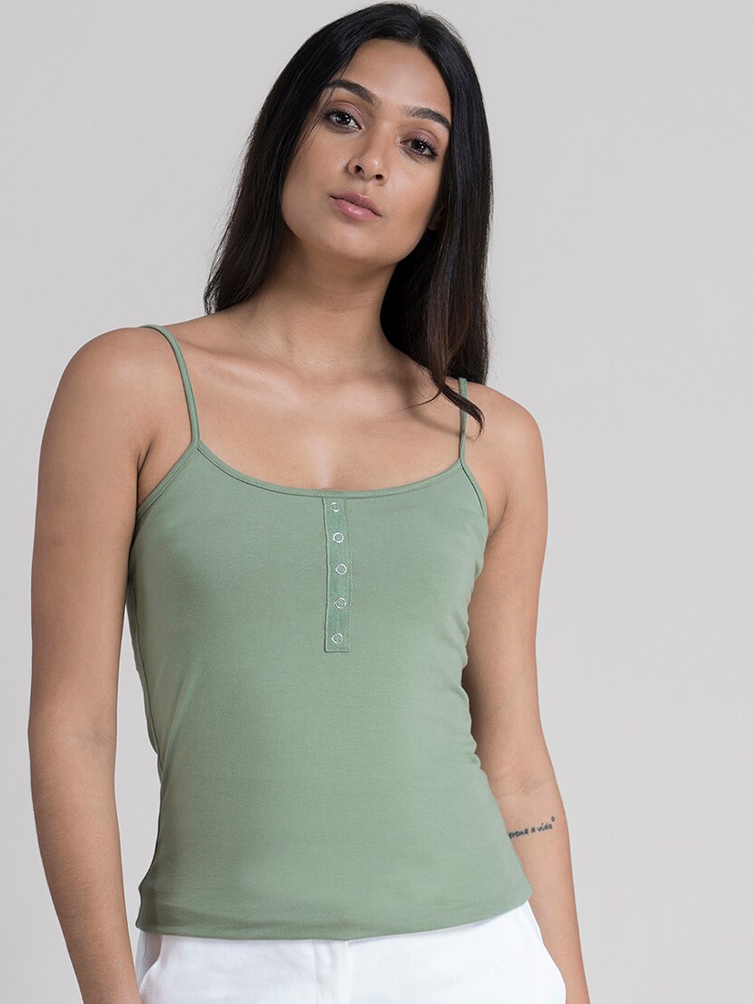 

FableStreet Women Green Solid Scoop Neck Camisole