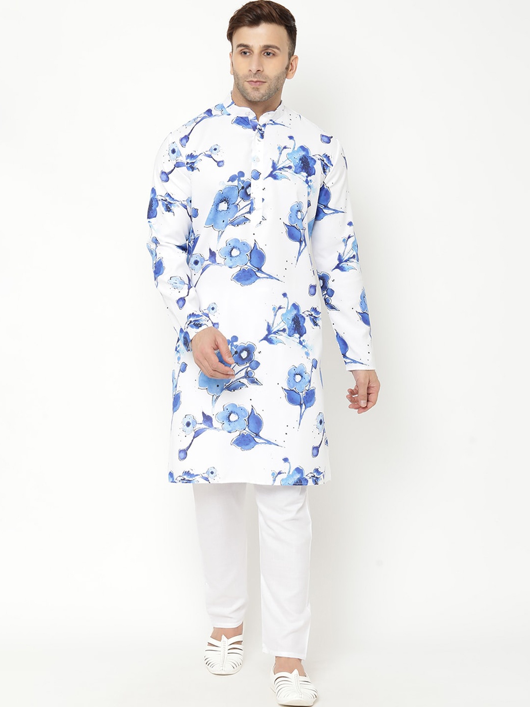 

Hangup Men Blue & White Floral Printed Kurta with Pyjamas