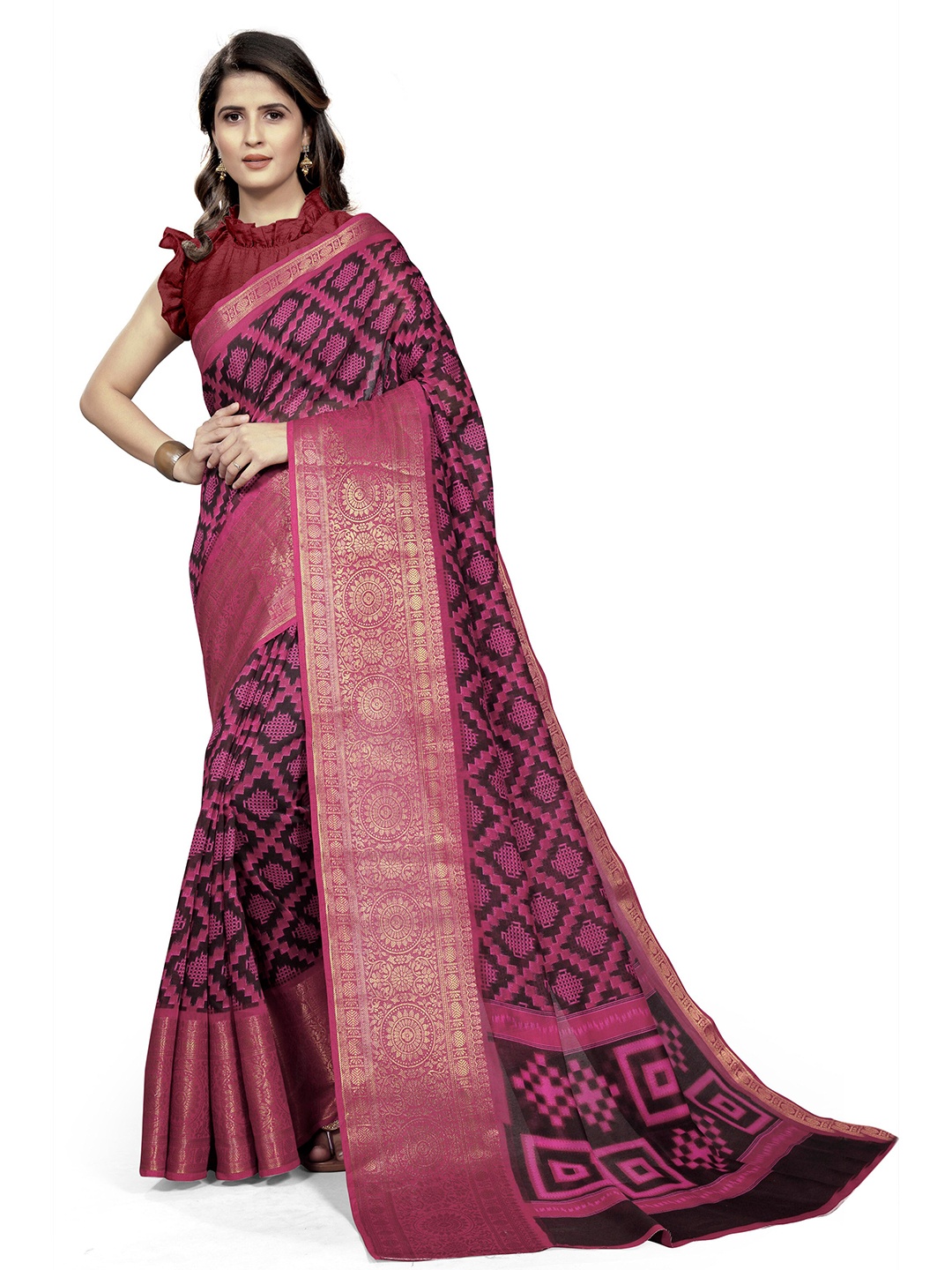 

KALINI Women Pink Geometric pattern Saree