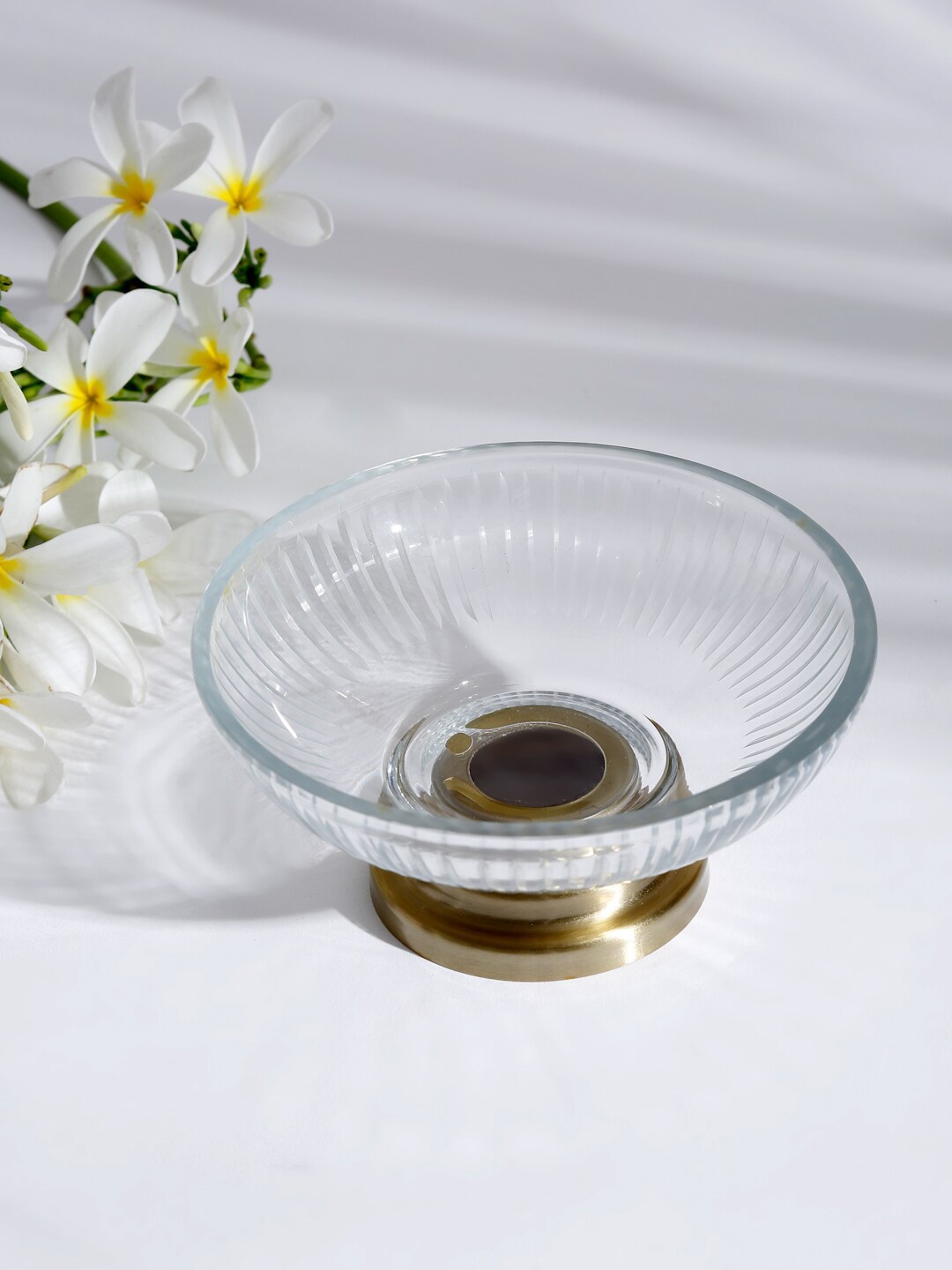 

Fabindia Gold-Toned & Transparent Textured Soap Dish