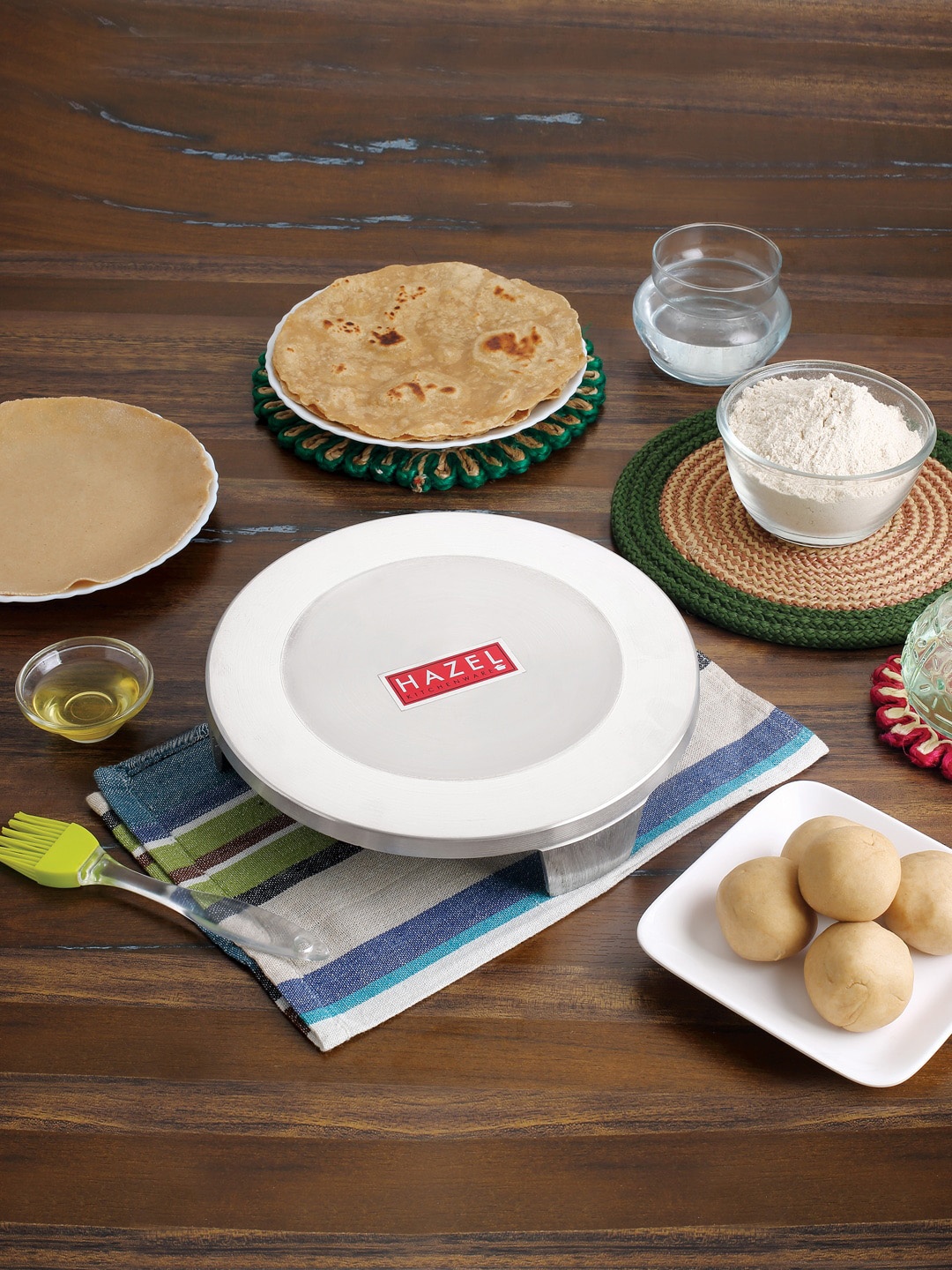 HAZEL Silver-Toned Solid Aluminium Chapati Maker Rolling Board