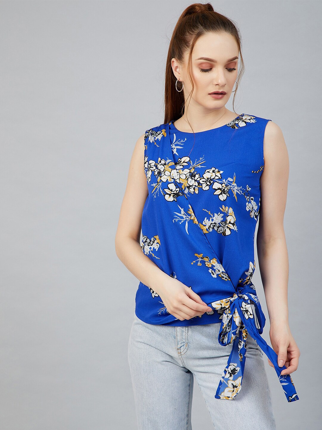 

RARE Blue Floral Regular Top