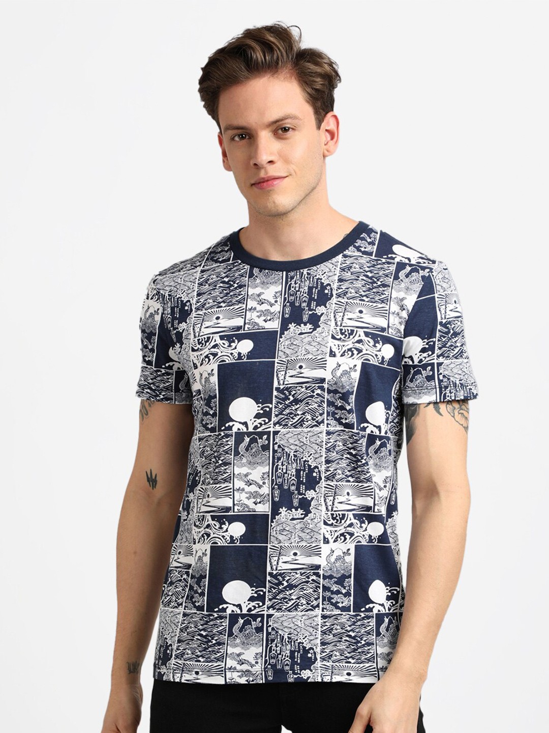 

UrGear Men Navy Blue Printed Round Neck Cotton Pure Cotton T-shirt