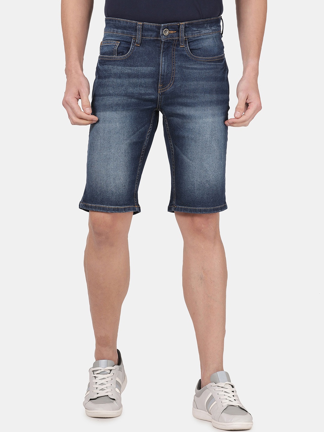 

Llak Jeans Men Blue Washed Slim Fit Mid-Rise Denim Shorts