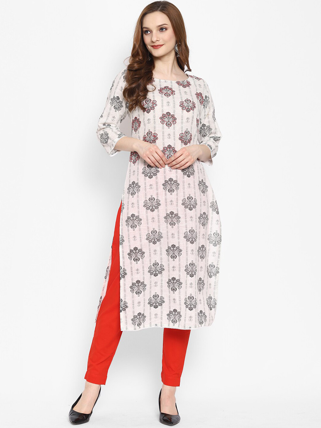

Sangria Women White Floral Printed Pure Cotton Kurta with Trousers