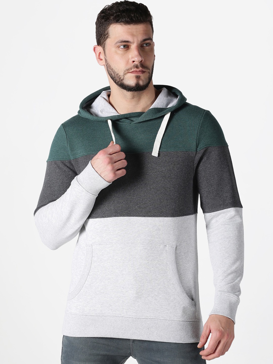 

UrGear Men Grey & Green Colourblocked Cotton Hooded Sweatshirt