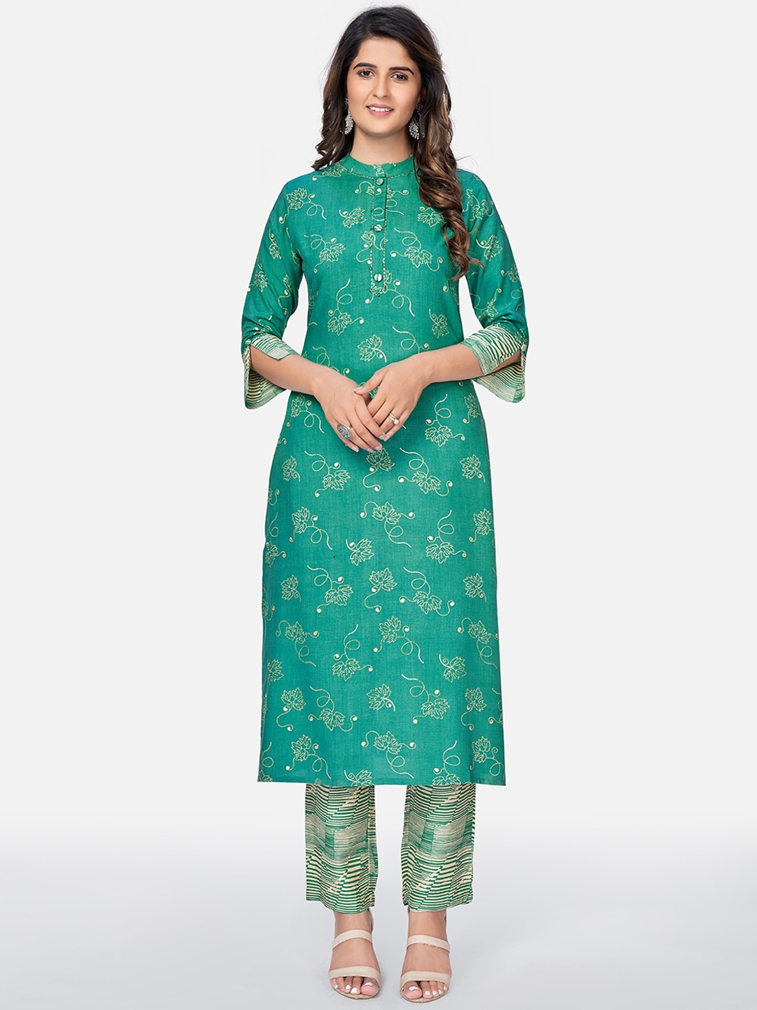 

Vbuyz Women Green Ethnic Motifs Printed Kurta with Trousers