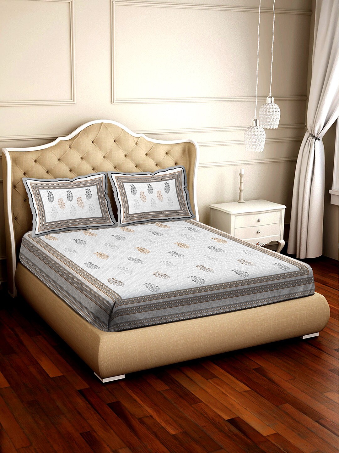 

BELLA CASA White & Grey Ethnic Motifs 350 TC King Bedsheet with 2 Pillow Covers
