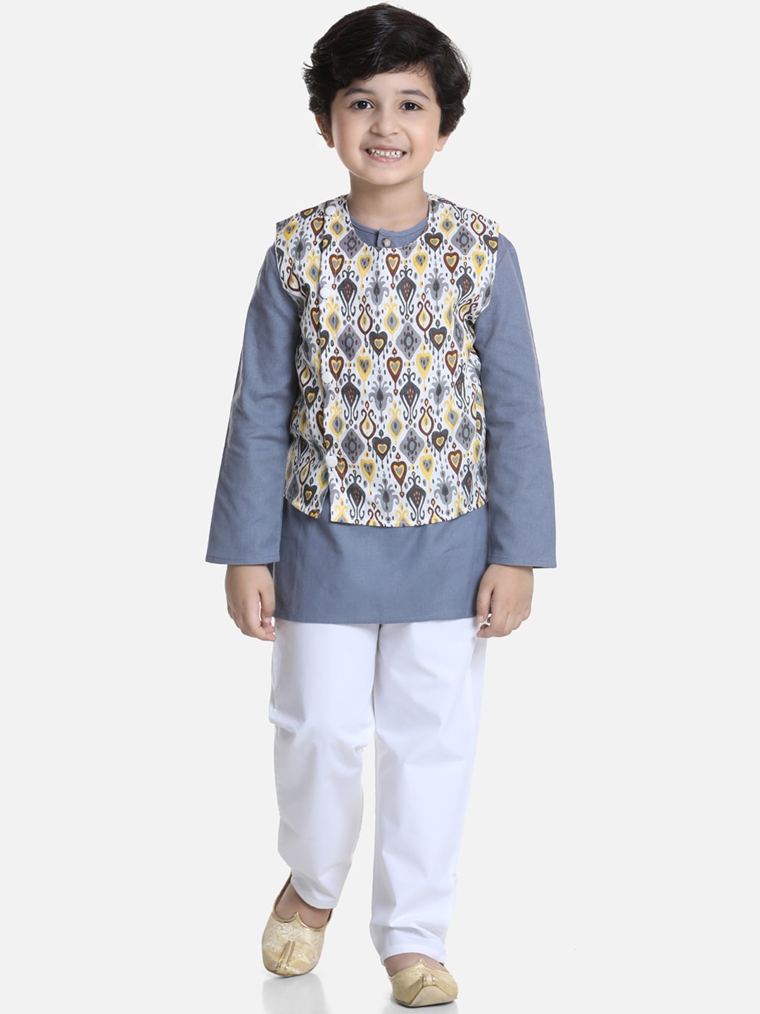 

BownBee Boys Grey Printed Pure Cotton Kurta with Pyjamas