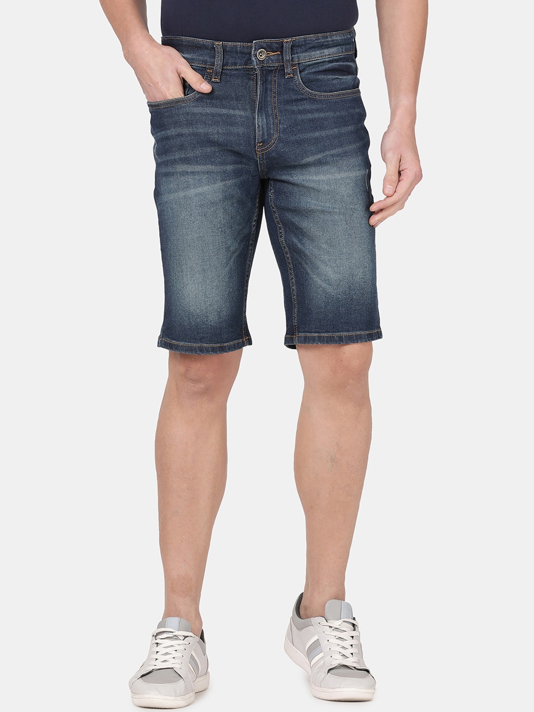 

Llak Jeans Men Blue Slim Fit Mid-Rise Washed Denim Shorts
