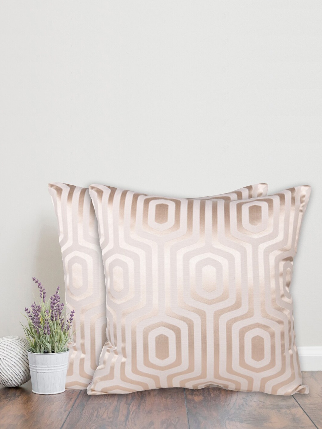 Home Cream-Coloured & Gold-Toned Set of 2 Geometric Cotton Square Cushion Covers