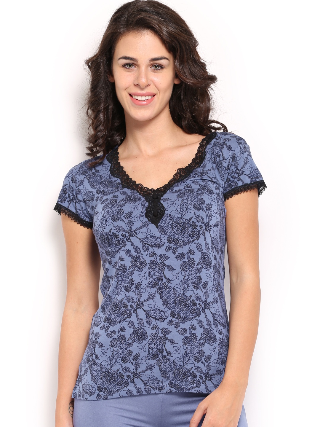 

Amante Women Blue Printed Lounge Top SGLC01