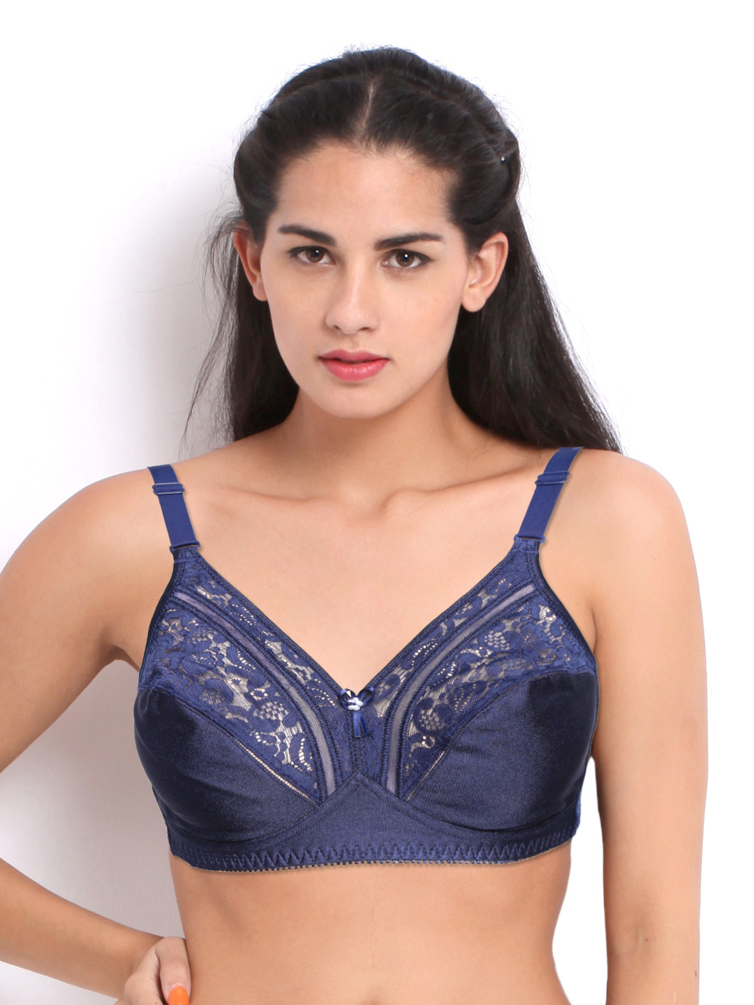 

Triumph Form & Beauty 30 Wireless Non Padded Shape and Support Classics Bra, Black