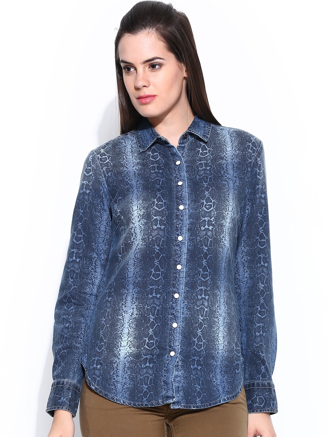 

Tokyo Talkies Women Blue Printed Denim Casual Shirt