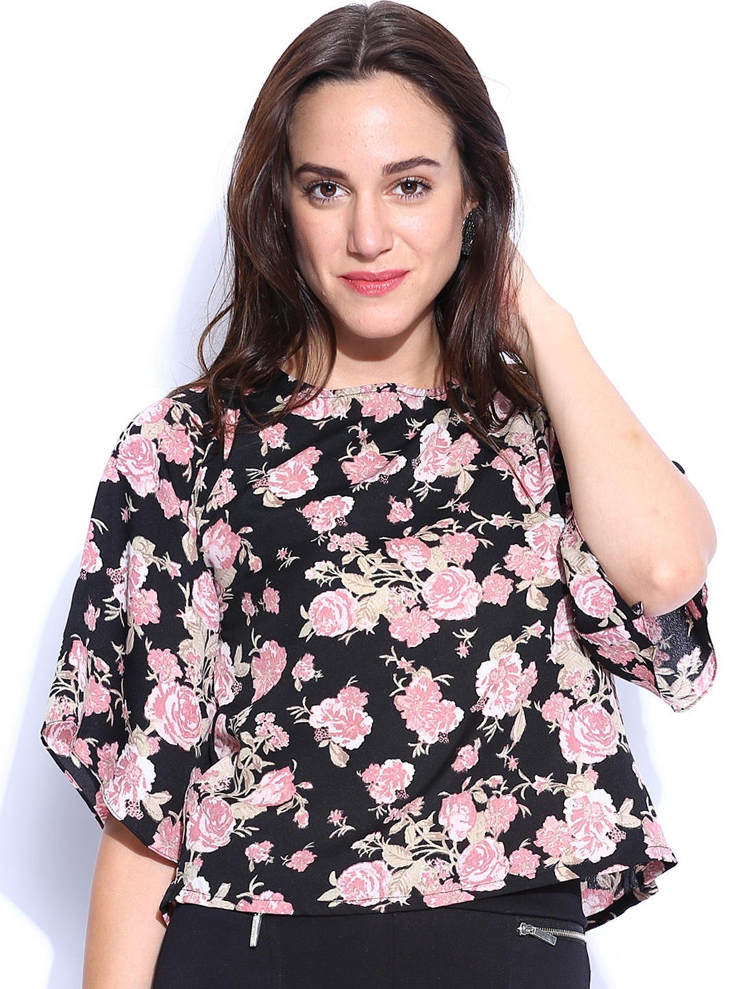

Miss Chase Black Printed Crop Top
