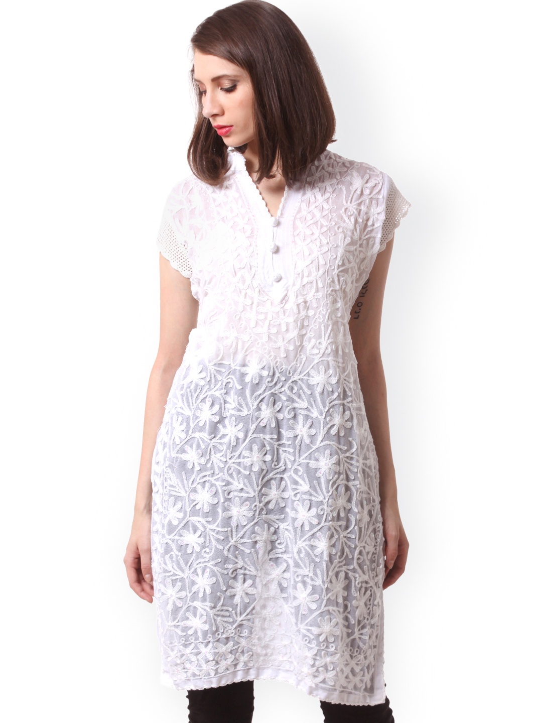 

Saadgi White Chikankari Embroidered Kurta