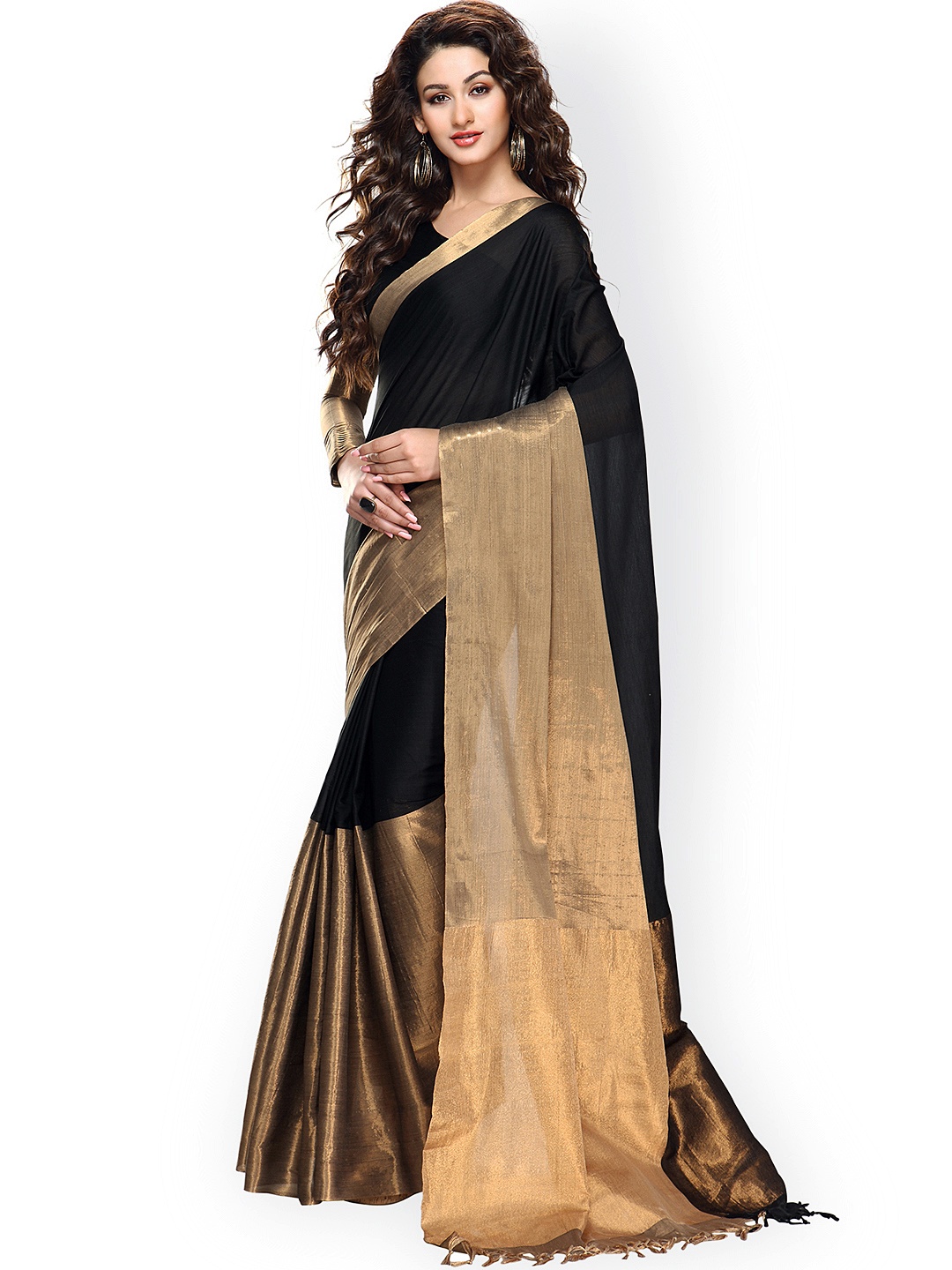 

Ishin Black & Gold-Toned Cotton Traditional Saree