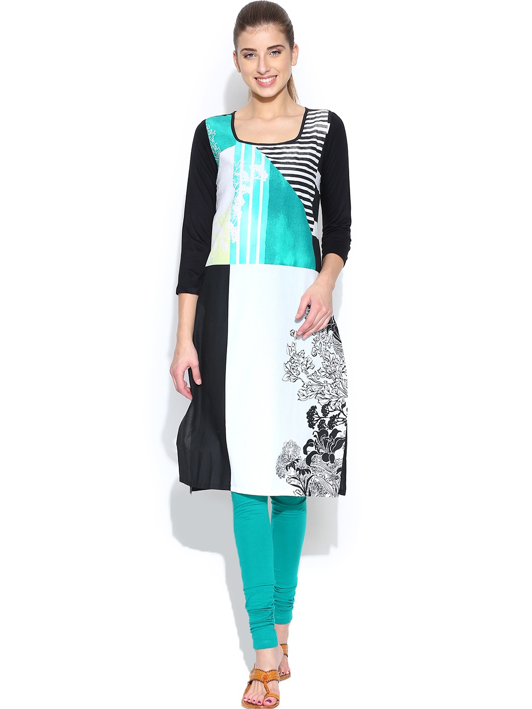 

W White & Black Colourblock Printed Kurta