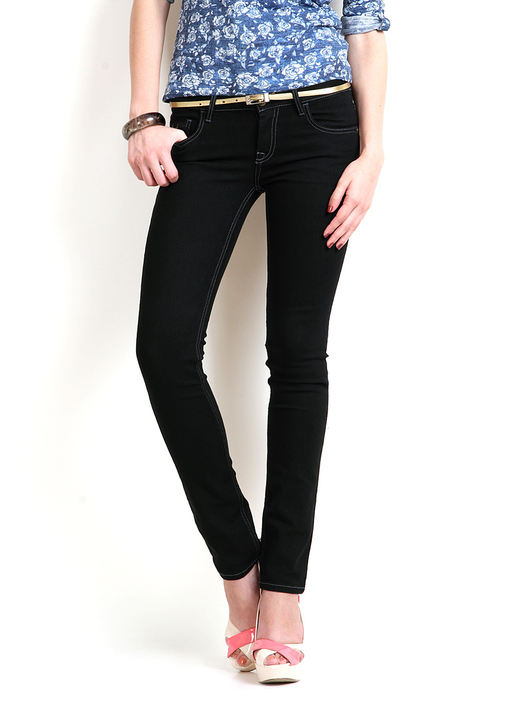 

Flying Machine Women Black Skinny Fit Jeans
