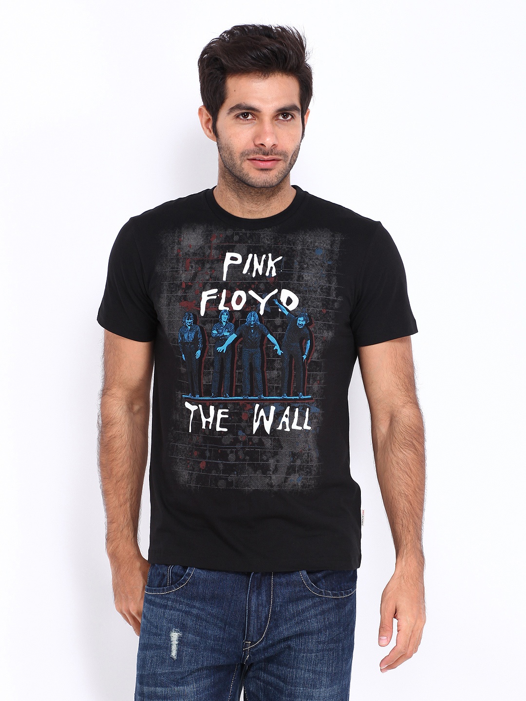 

Free Authority Men Black Pink Floyd Printed Pure Cotton T-shirt