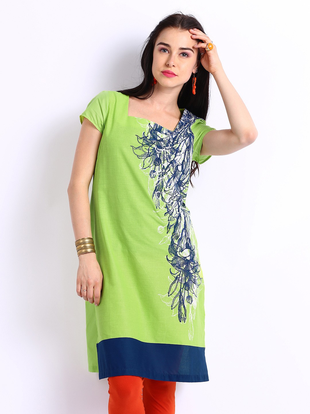 

W Women Green Printed Kurta