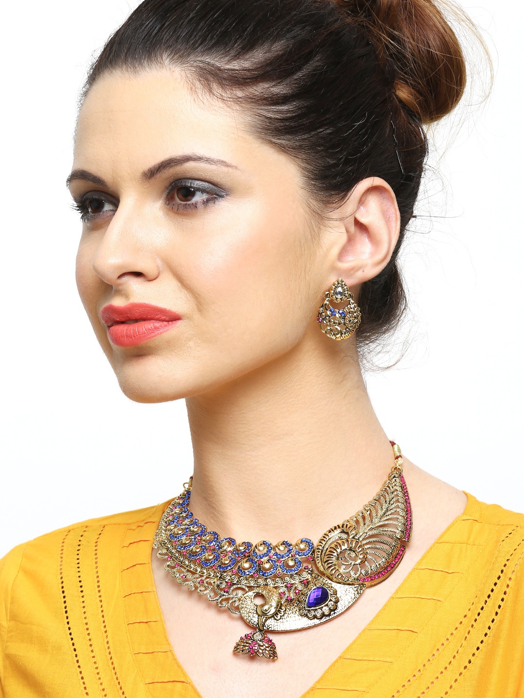 

Zaveri Pearls Gold-Plated Jewellery Set
