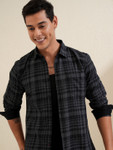 Locomotive Men Black & Grey Slim Fit Checked Casual Shirt