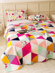 Story@Home Arena Pink & Green Geometric Printed 180 TC Queen Bedsheet & 2 Pillow Covers
