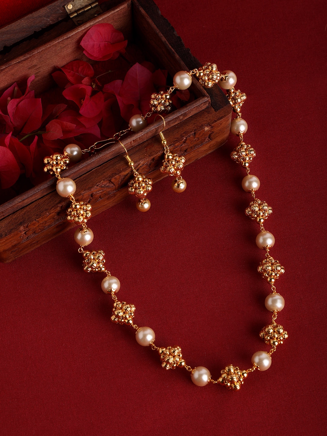 Necklace on myntra
