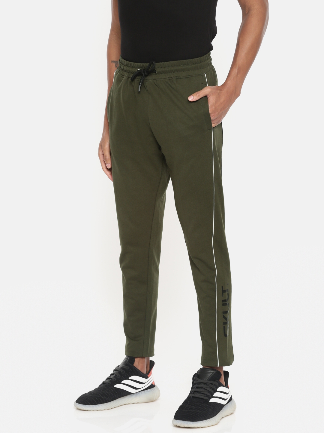 skult by shahid kapoor track pants