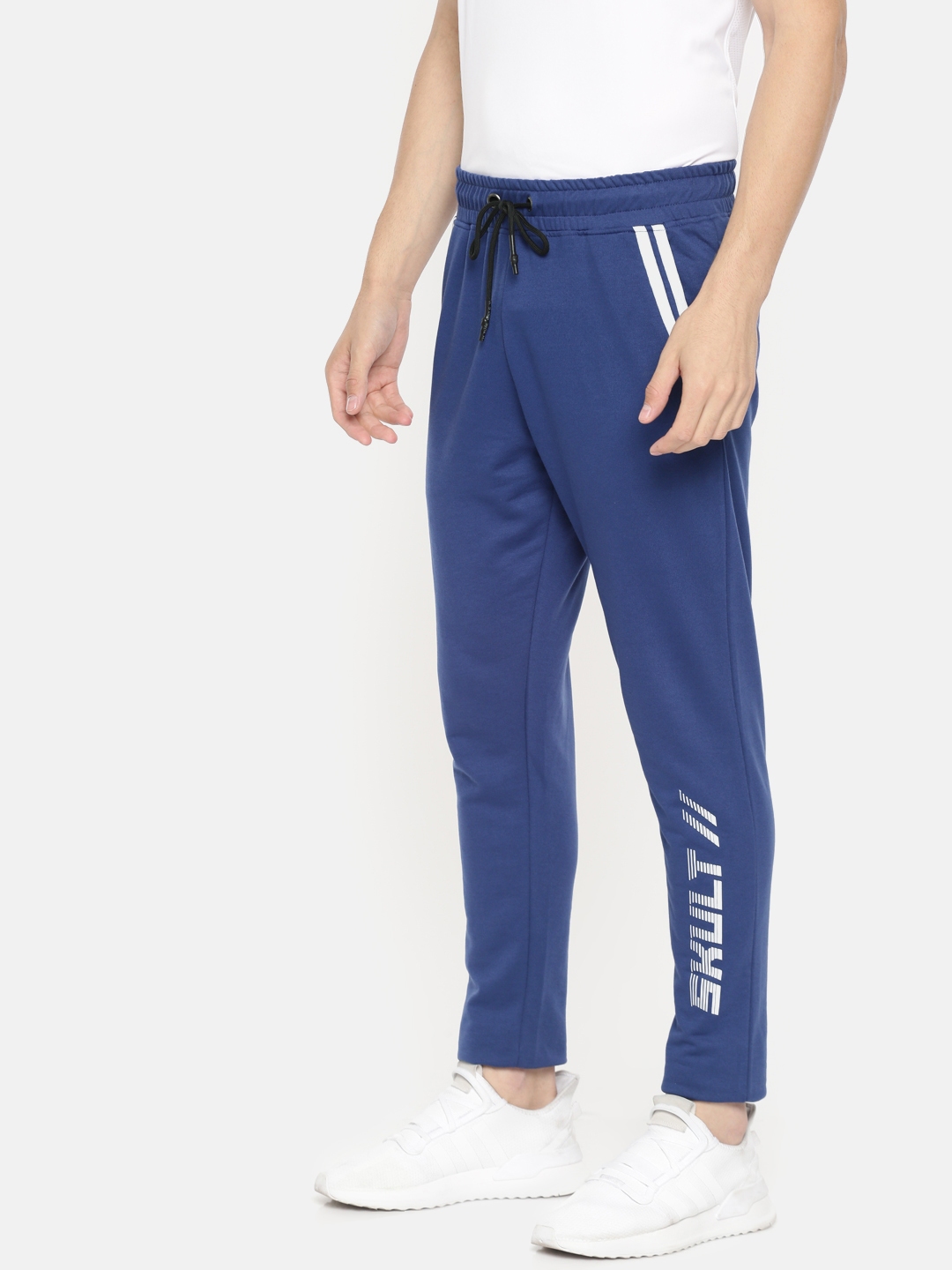 skult by shahid kapoor track pants