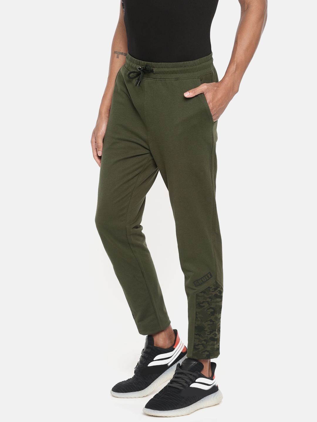 skult by shahid kapoor track pants