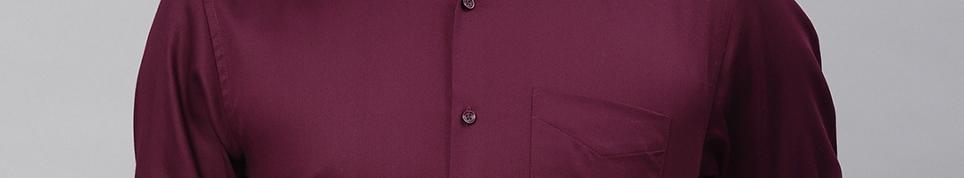 Buy Peter England Men Burgundy Nuvo Regular Fit Solid Formal Shirt ...