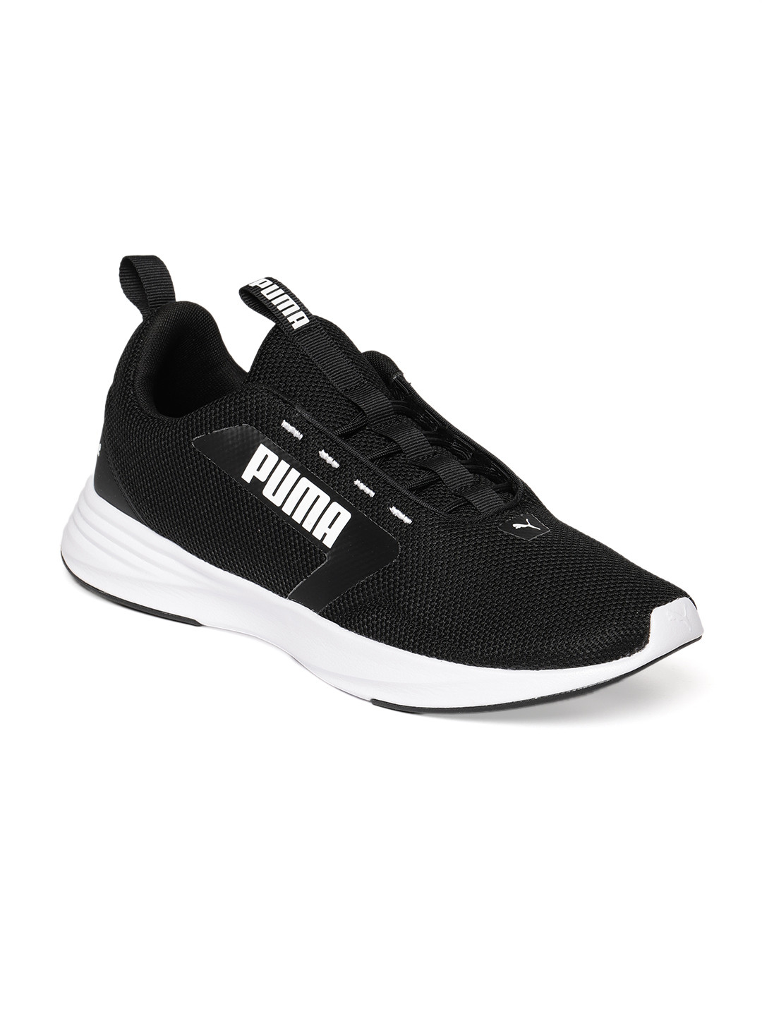 Buy Puma Men Black Solid Extractor Running Shoes - Sports ...