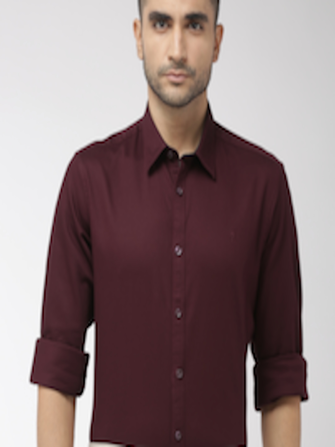 Buy Indian Terrain Men Burgundy Slim Fit Solid Smart Casual Shirt ...