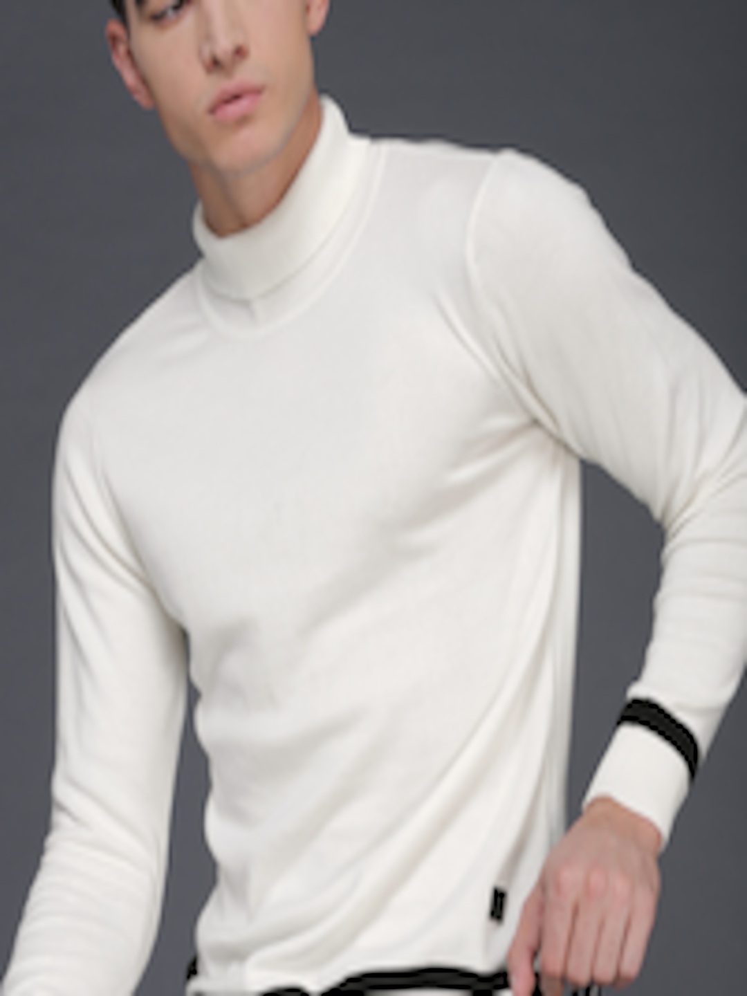 WROGN Men Off-White Solid Slim Fit Pullover Sweater