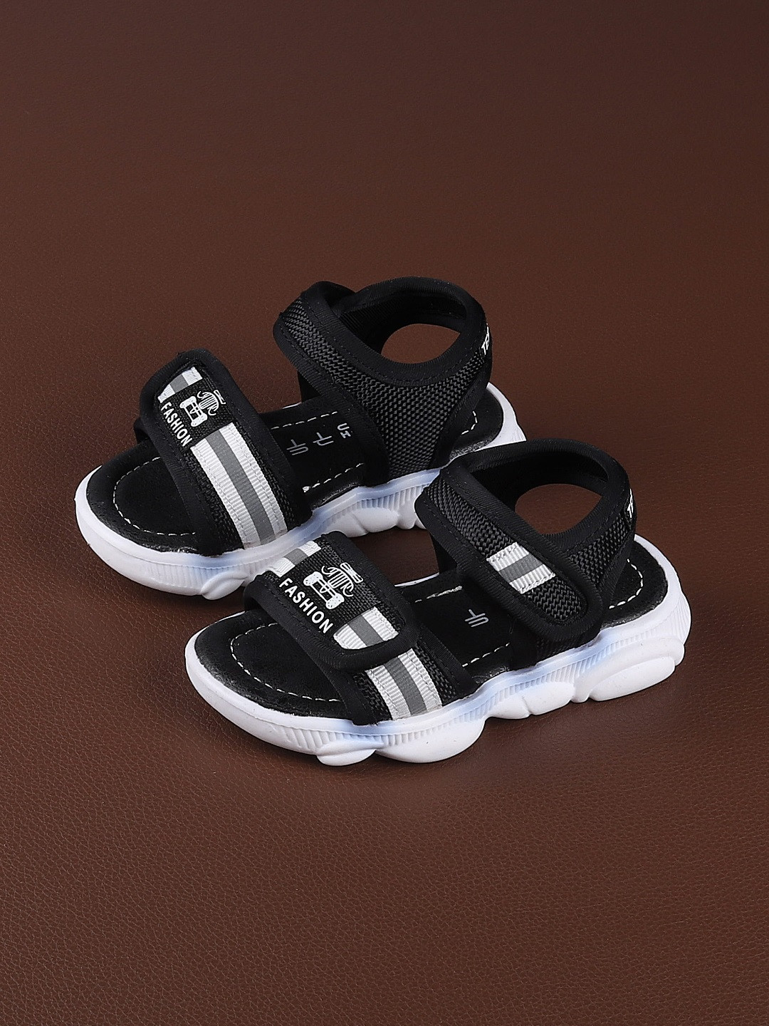 Buy Walktrendy Boys White Sandals Sandals for Boys 10195377 Myntra