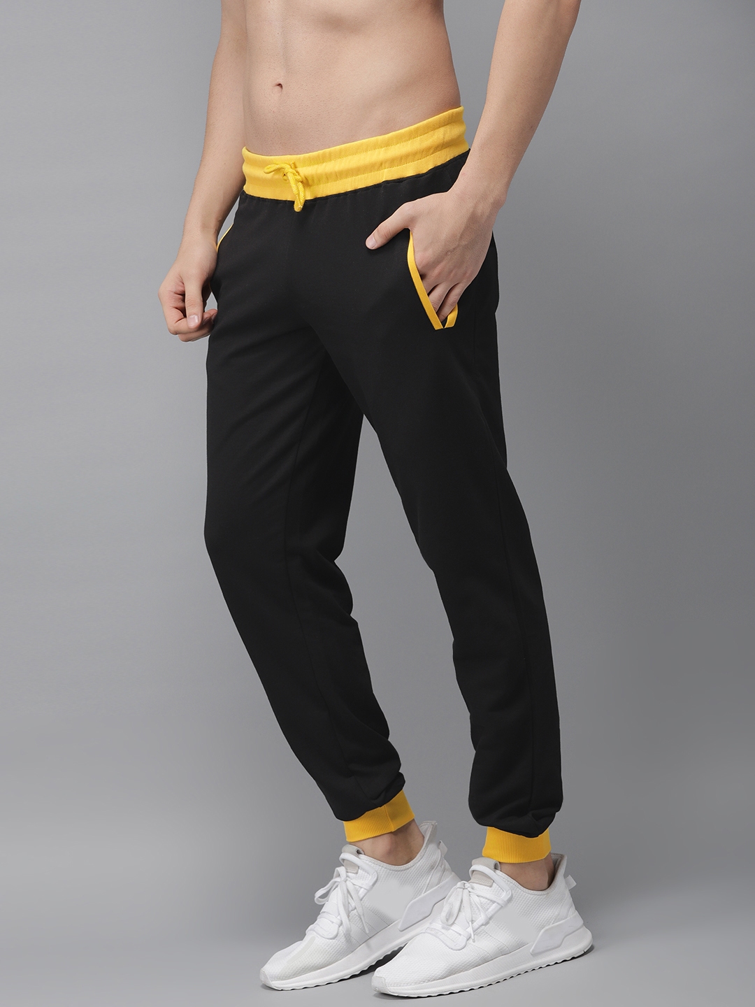 joggers for trekking