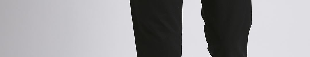 Buy GAP Men Black Slim Fit Solid Chinos - Trousers for Men 10205389 ...