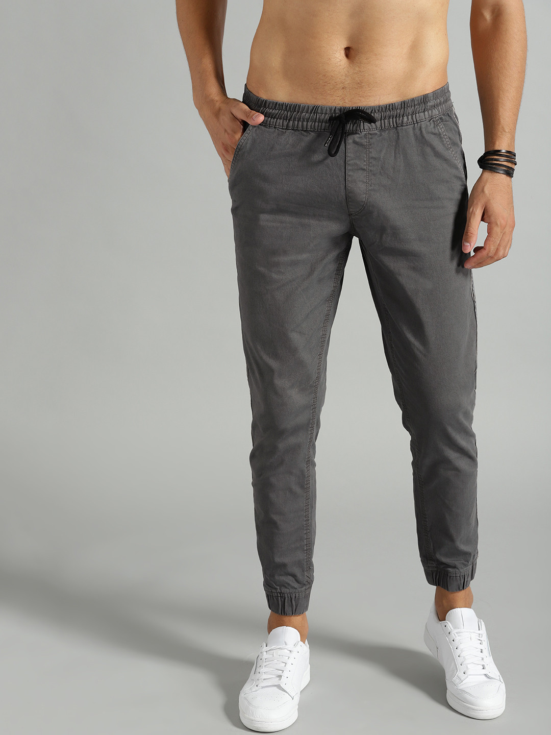 Buy The Roadster Lifestyle Co Men Charcoal Grey Slim Fit Solid Joggers ...